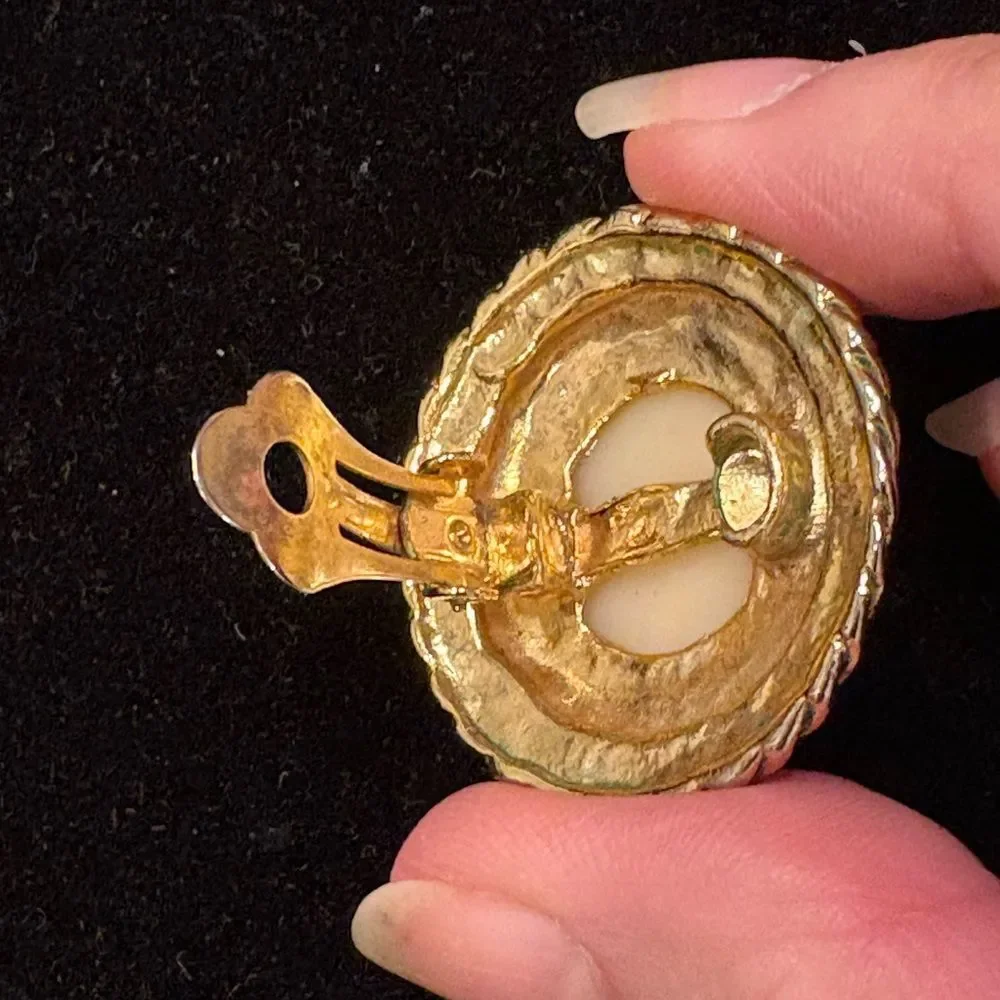 VTG Faux Pearl Gold Rope Clip-On Earrings